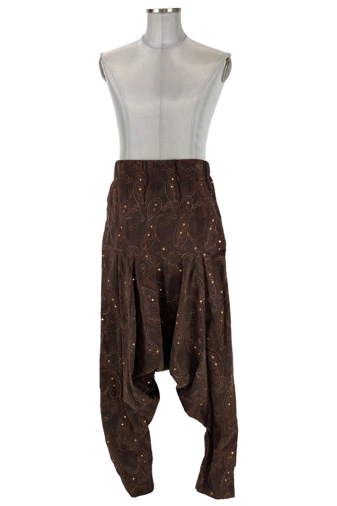 Noleggio pantalone uomo cavallo basso orientale o danza