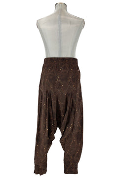 Noleggio pantalone uomo cavallo basso orientale o danza