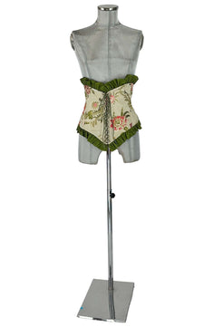 noleggio-corsetto-storico-donna-raso-pizzo-motivi-floreali_1