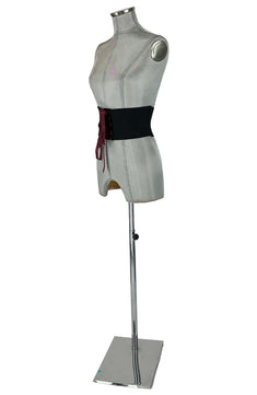 noleggio-corsetto-donna-nero-seta-borgogna_2