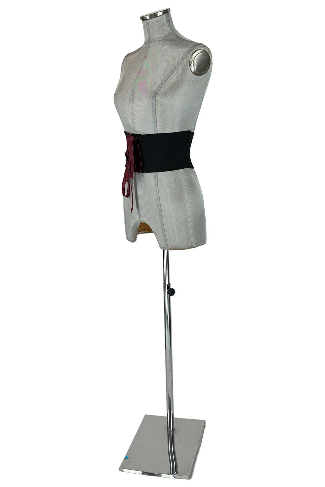 noleggio-corsetto-donna-nero-seta-borgogna_2