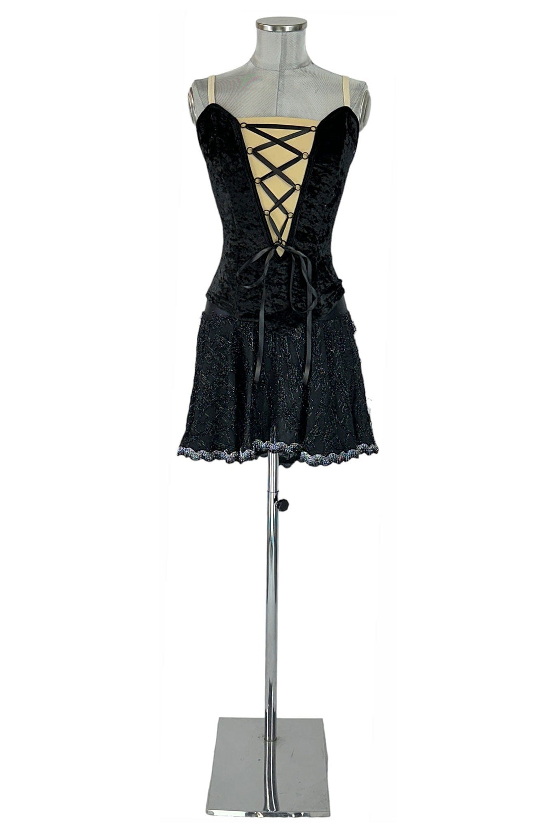 Noleggio Abito Nero Corsetto Velluto e Dettagli Pizzo Donna