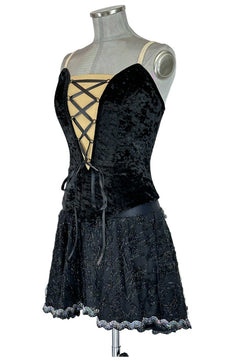 Noleggio Abito Nero Corsetto Velluto e Dettagli Pizzo Donna