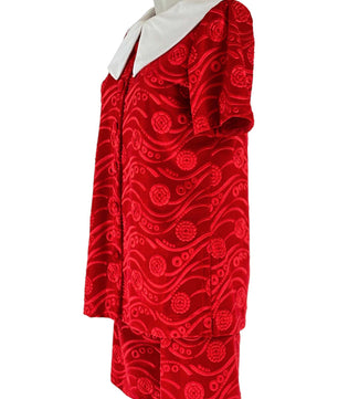 Noleggio Costume uomo di Pinocchio Rosso con Colletto Bianco