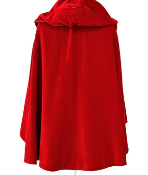 noleggio-mantello-donna-velluto-rosso-cappuccio_5