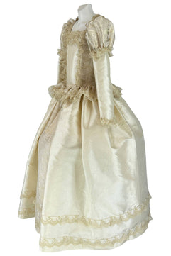 Noleggio Abito Storico donna in Seta e Pizzo Dorato - Eleganza Reale