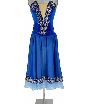 Noleggio Abito Blu da Ballo donna - Eleganza e Raffinatezza