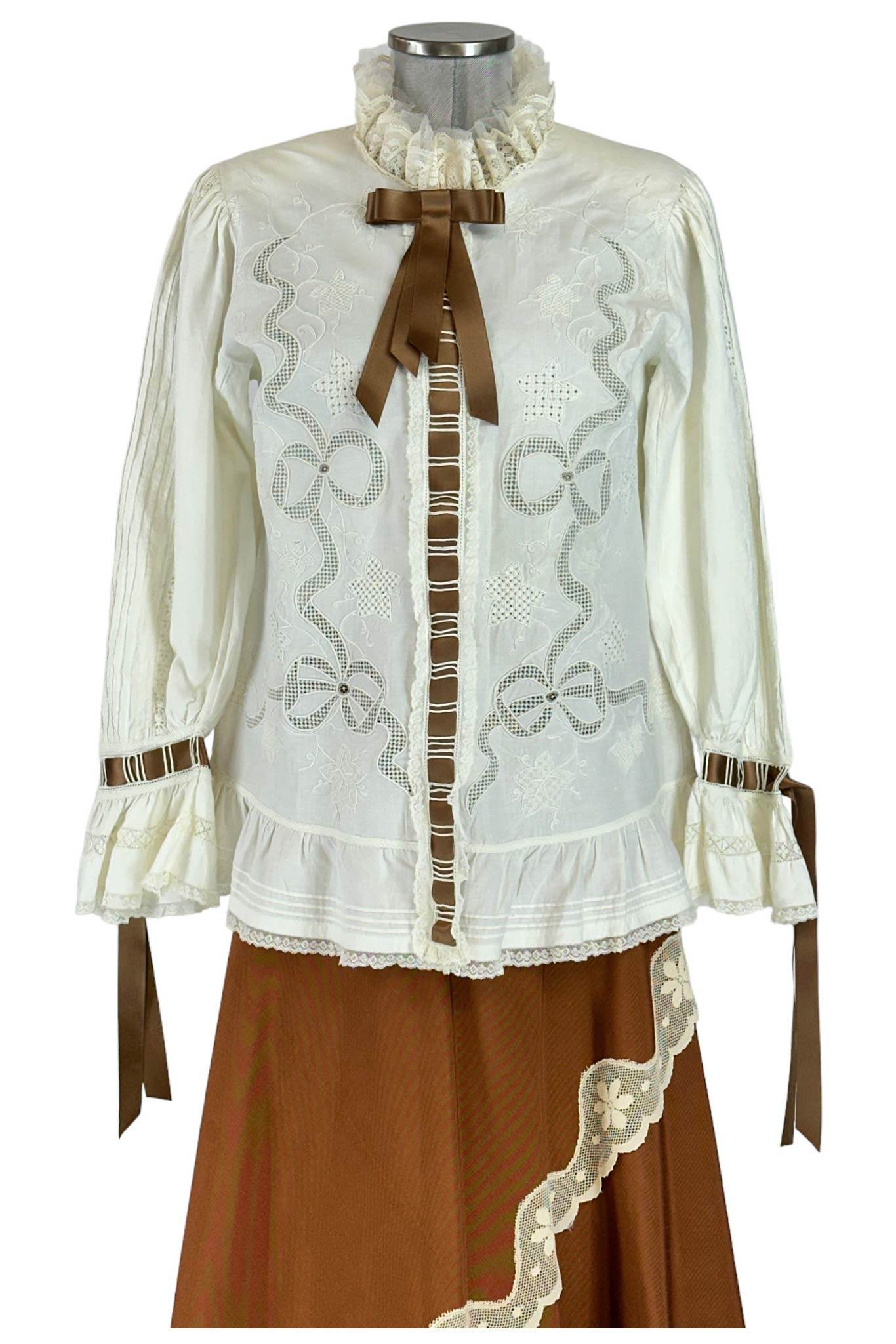 Noleggio Abito Donna Fine '800: Eleganza Storica