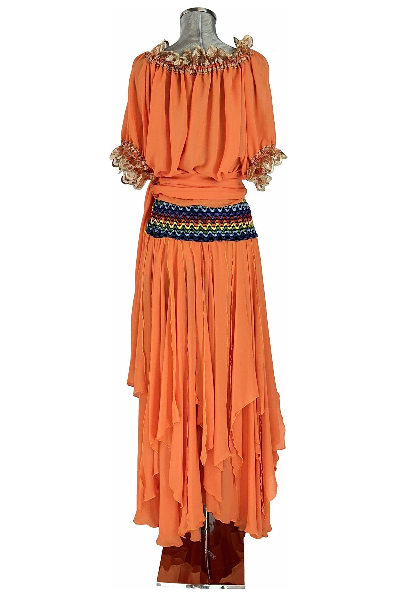 Noleggio Abito donna Etno-Chic Arancione - Eleganza e Vivacità