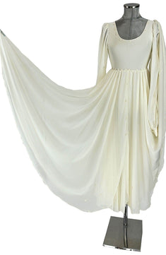 Noleggio Abito Bianco da Cerimonia con Maniche Fluttuanti - Eleganza Eterna