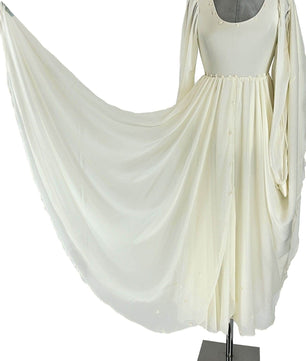 Noleggio Abito Bianco da Cerimonia con Maniche Fluttuanti - Eleganza Eterna