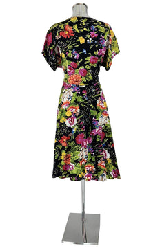 Noleggio Abito a Fiori donna Frida kahlo-Eleganza per Ogni Occasione