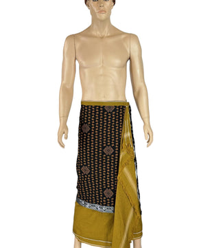 Noleggio Abito Tradizionale uomo Indonesiano con Sarong e Copricapo