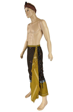 Noleggio Abito Tradizionale uomo Indonesiano con Sarong e Copricapo