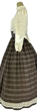 Noleggio Abito donna vintage con corpetto in pizzo e gonna a righe