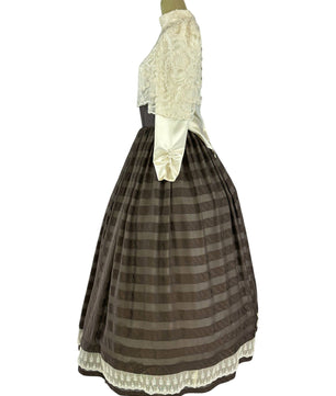 Noleggio Abito donna vintage con corpetto in pizzo e gonna a righe