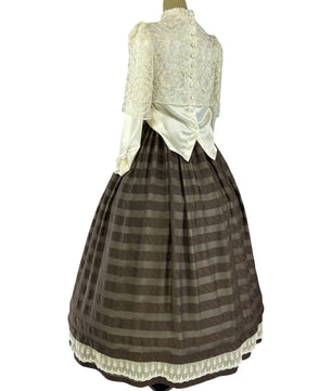 Noleggio Abito donna vintage con corpetto in pizzo e gonna a righe