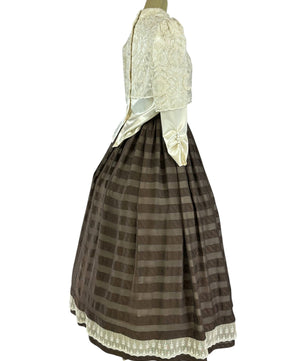 Noleggio Abito donna vintage con corpetto in pizzo e gonna a righe