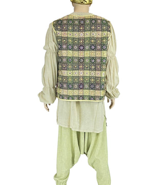 Noleggio costume orientale uomo con gilet ricamato e turbante