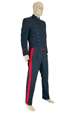 Noleggio Uniforme militare storica uomo nera e rossa a coda lunga