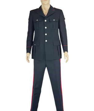 Noleggio uniforme militare uomo nera con bande rosse