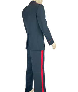 Noleggio uniforme militare uomo nera con bande rosse