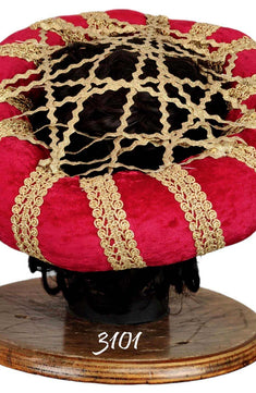 Noleggio Copricapo storico donna in velluto rosso con decorazioni dorate