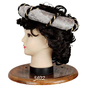 noleggio-copricapo-medievale-storico-donna-elegante_4