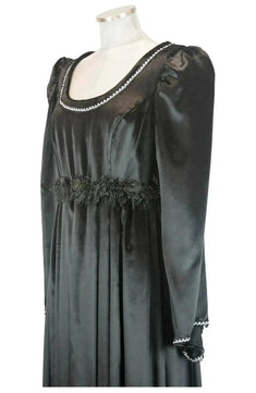 Noleggio abito medievale nero in velluto per donna - storico