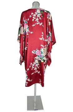 Noleggio Kimono Donna Rosso con Fiori - Eleganza Orientale