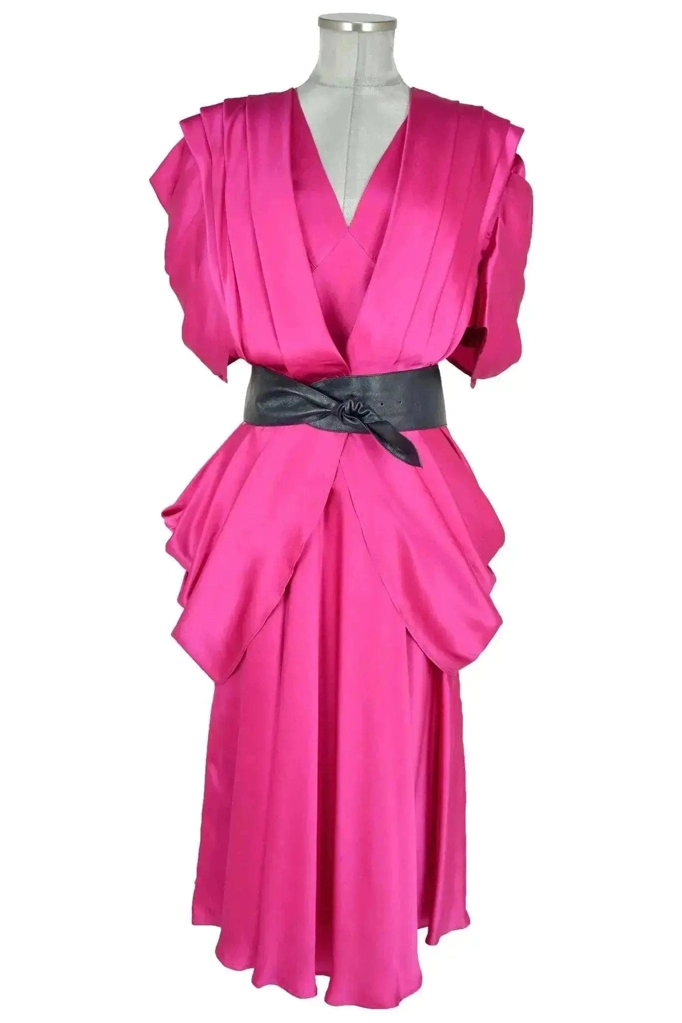 Noleggio abito donna rosa elegante perfetto per Mulan-orientale