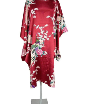 Noleggio Kimono Donna Rosso con Fiori - Eleganza Orientale