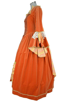 Noleggio Abito Donna Rinascimento e '700: Eleganza Storica di Carnevale