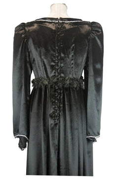 Noleggio abito medievale nero in velluto per donna - storico