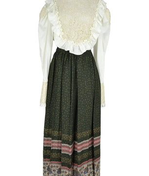 Noleggio Abito Donna Stile Vittoriano - Elegante e Storico