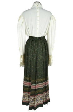 Noleggio Abito Donna Stile Vittoriano - Elegante e Storico