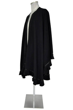 Mantella donna del ceto medio per serata chic