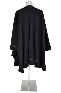 Mantella donna del ceto medio per serata chic