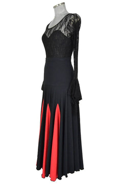 Mise per donna, strega, vampira, zingara o travestimenti, recite e bal