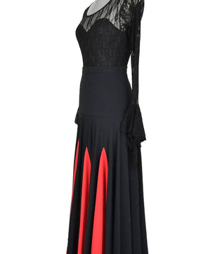 Mise per donna, strega, vampira, zingara o travestimenti, recite e bal