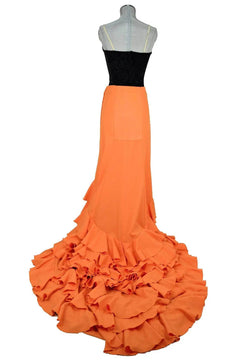 Noleggio abito donna bata de cola per Flamenco o danze etniche