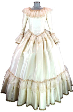 Noleggio abito donna debuttante del '700-'800 - storico-carnevale