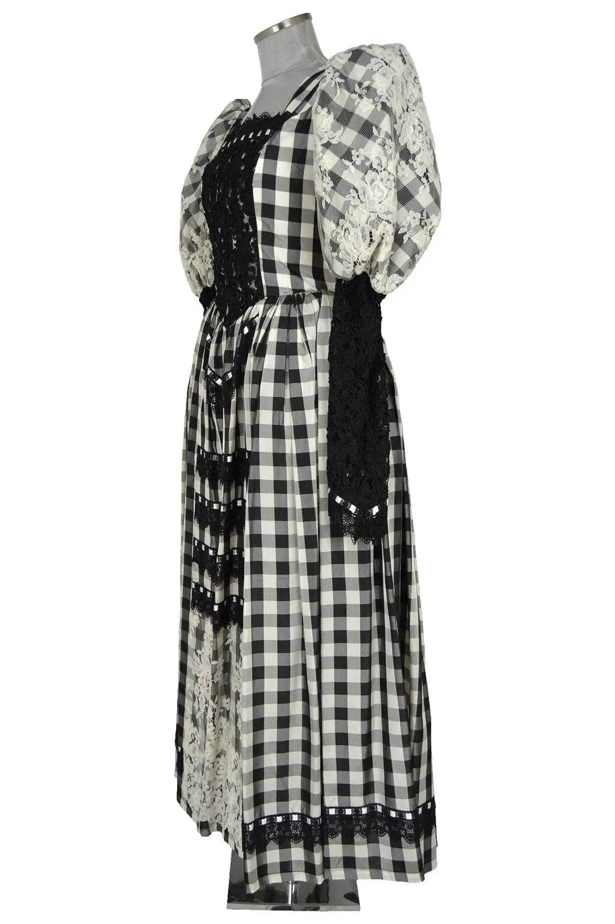 Noleggio abito donna fantasioso del '500 o '800 per Carnevale, Halloween o gothic - storico