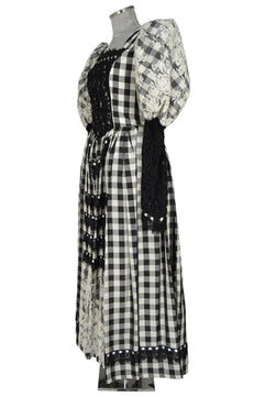 Noleggio abito donna fantasioso del '500 o '800 per Carnevale, Halloween o gothic - storico