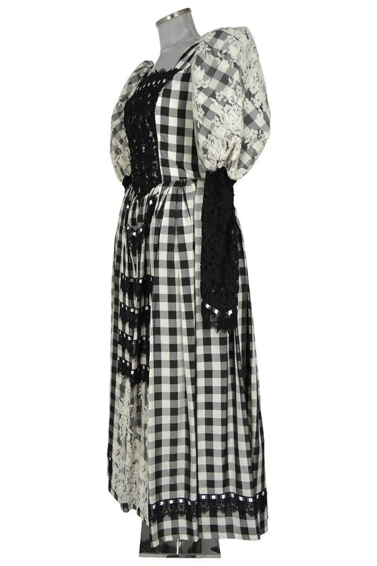 Noleggio abito donna fantasioso del '500 o '800 per Carnevale, Halloween o gothic - storico