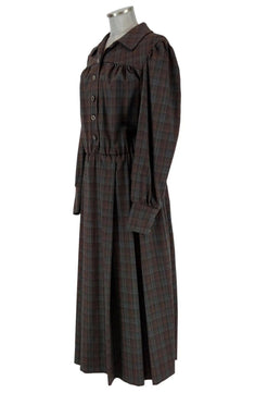 Noleggio Abito Donna Scozzese del '900: Eleganza e Tradizione vintage