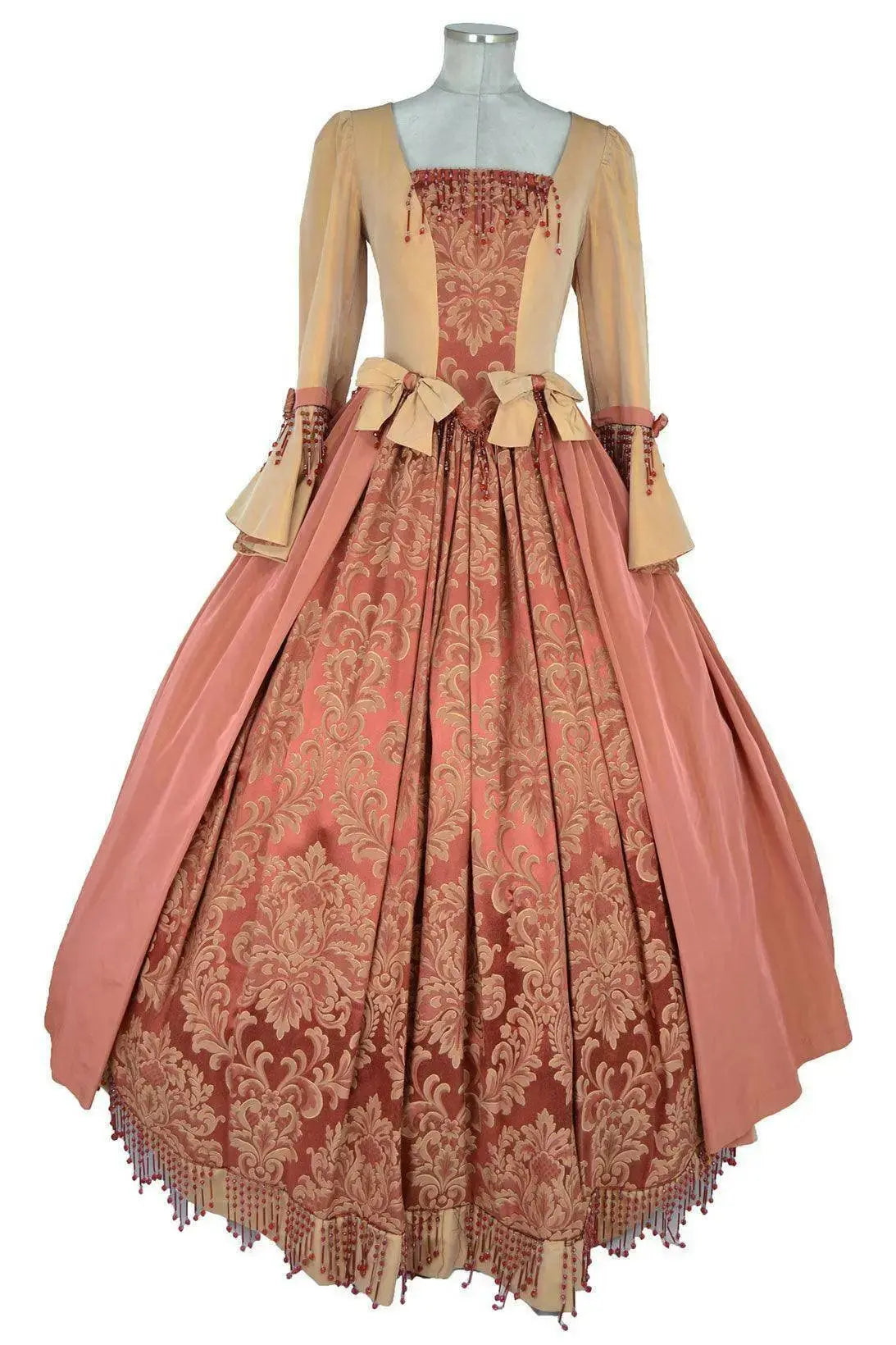 Noleggio abito storico donna rococò veneziano rosa antico con corpetto decorato e gonna ampia, vista frontale