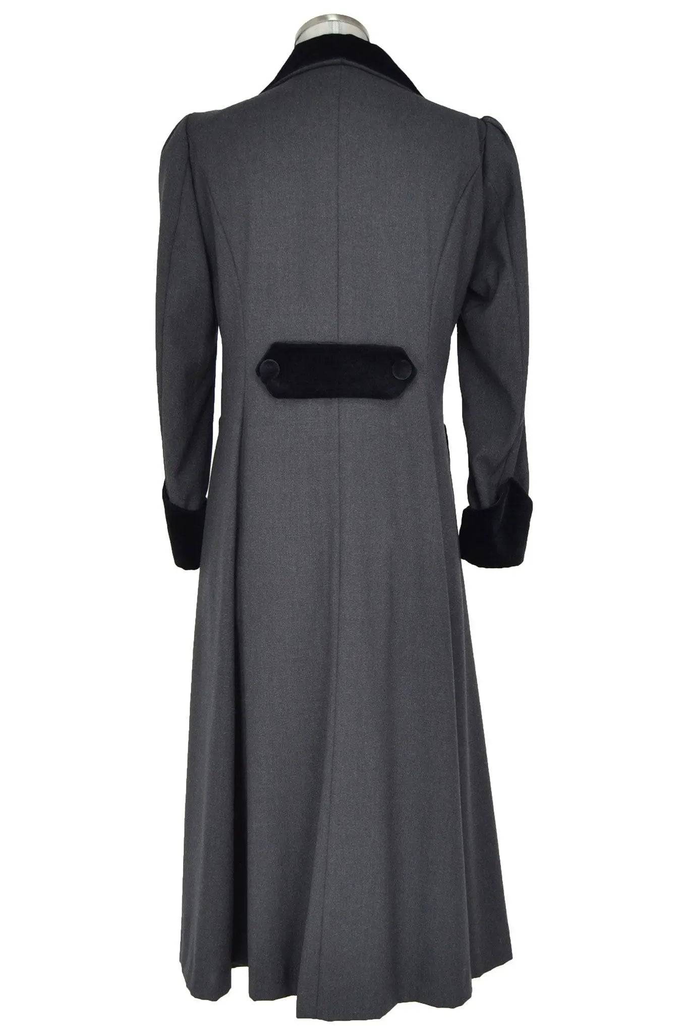 Noleggio cappotto da sera o Teatro per donna periodo 1870-1900 - vinta