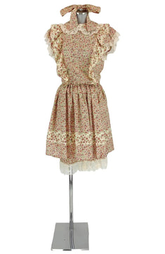 Noleggio Costume Donna Campagnola: Autenticità Rurale in Affitto