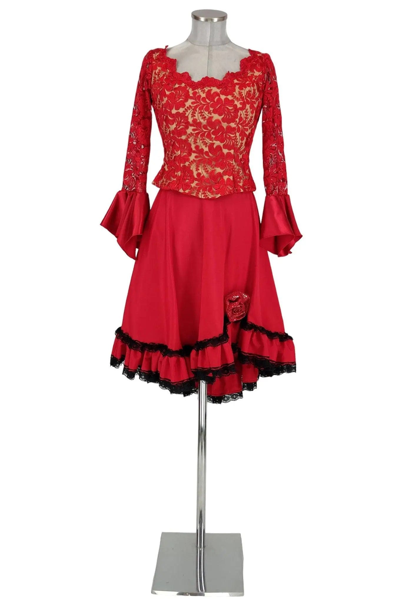 Noleggio costume donna spagnola in pizzo - danza